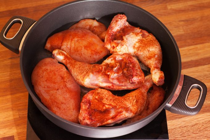 Schnelles Hühnchen in Tomaten-Sahne-Sauce - Kochfaszination.de Schnelles Hühnchen in Tomaten-Sahne-Sauce - Kochfaszination.de